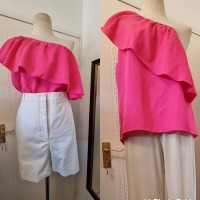 Pink top	